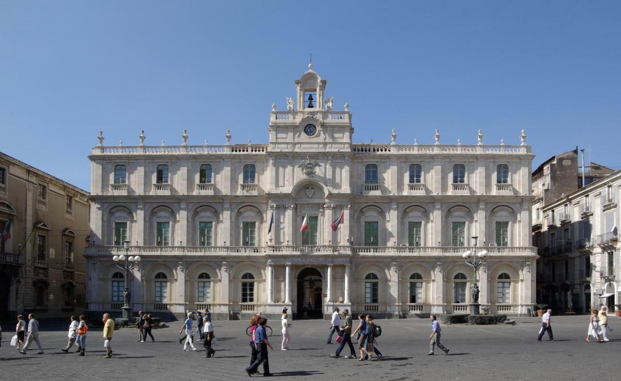 Il Vicoletto Guest House Катания Екстериор снимка